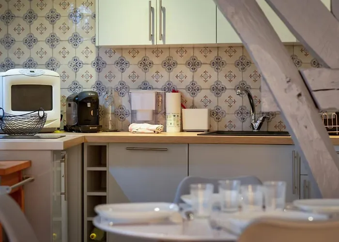 Daisy Un Pres De La Place Du Vieux Marche Апартаменти